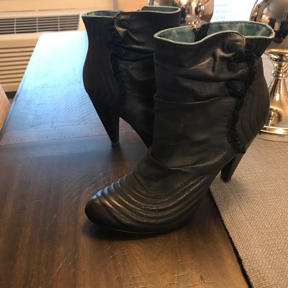 Vintage boots Size 9 - Picture 2 of 3